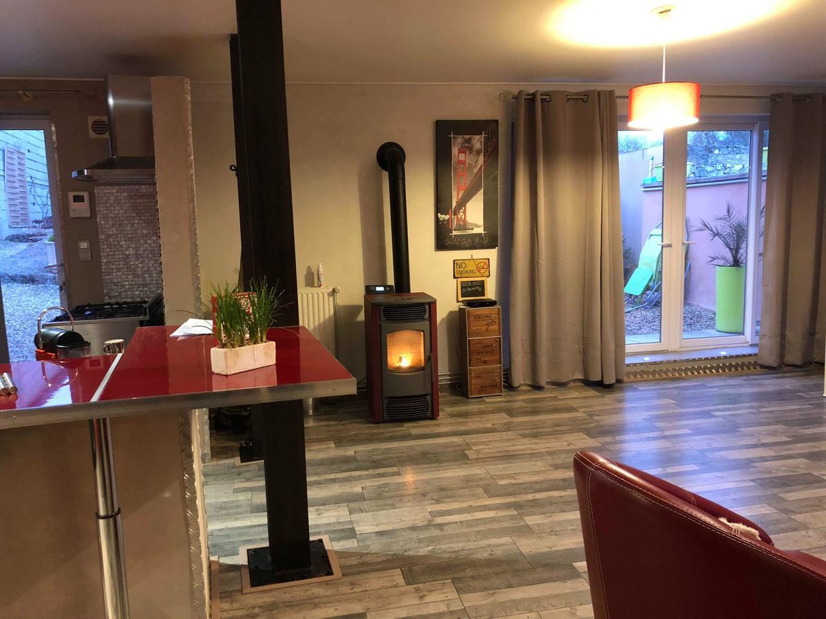 Loft L Atelier De Jacques Pres De Chablis Βίλα Villy  Εξωτερικό φωτογραφία
