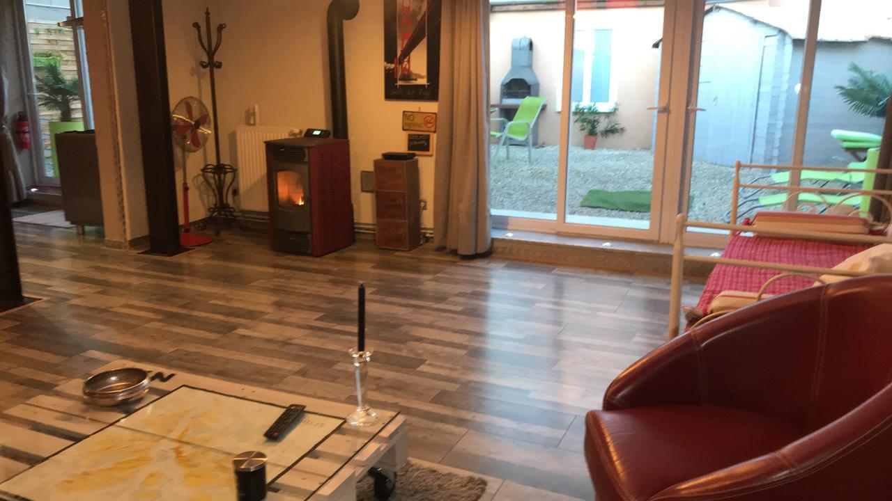 Loft L Atelier De Jacques Pres De Chablis Βίλα Villy  Εξωτερικό φωτογραφία